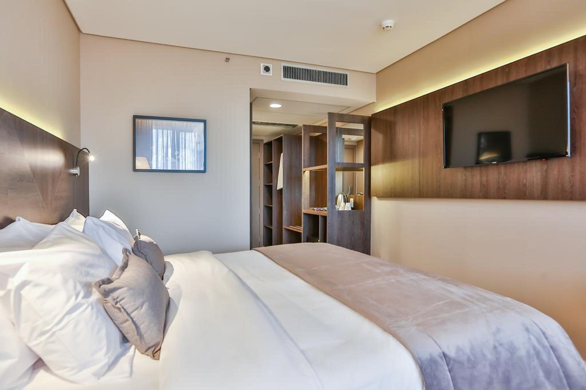 Transamerica Collection Гояния Экстерьер фото A room at the hotel