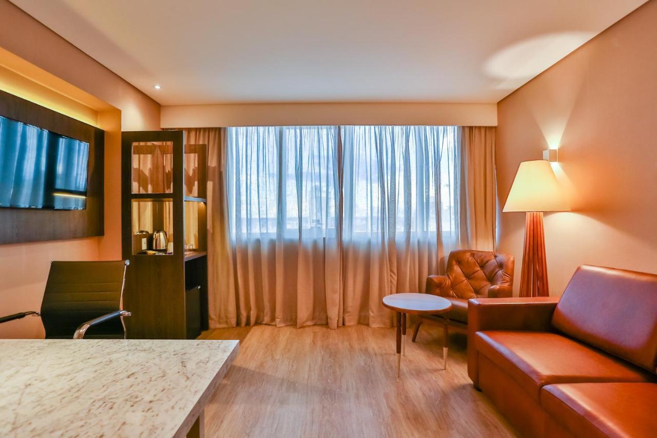 Transamerica Collection Гояния Экстерьер фото A room at the hotel