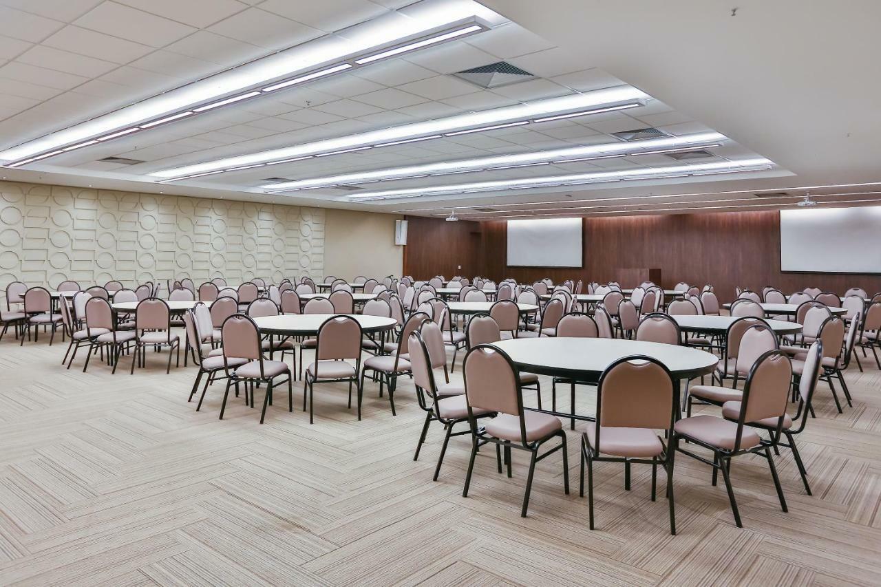Transamerica Collection Гояния Экстерьер фото A typical conference room